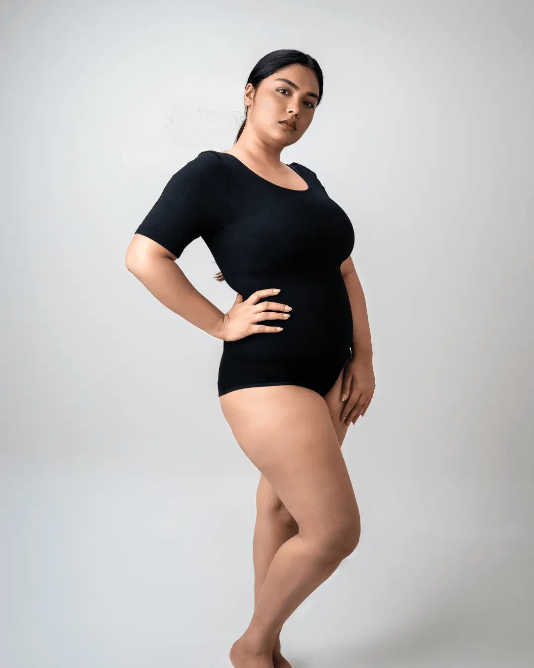 Scoop Neck Shapewear Bodysuit - Half sleeve
