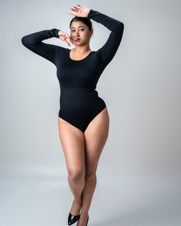 Scoop Neck Shapewear Bodysuit - Full Sleeves