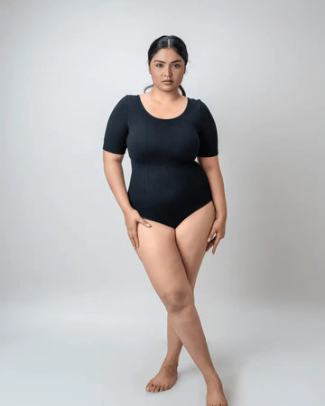 Scoop Neck Shapewear Bodysuit - Half sleeve
