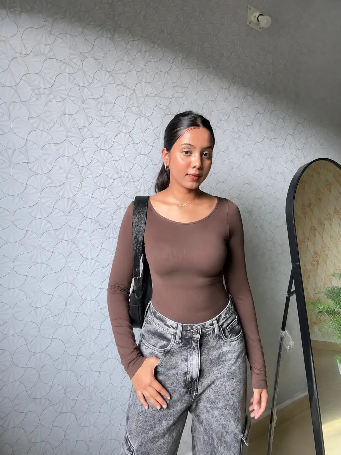 Scoop Neck Built-In Shapewear Bodysuit — Full Sleeve